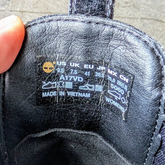 Timberland Black Patent Mayliss Chelsea Ankle Boots size 9.5 - Picture 5 of 8